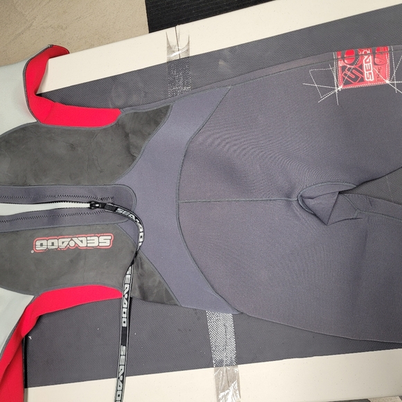 Mens wet suit - Picture 2 of 7